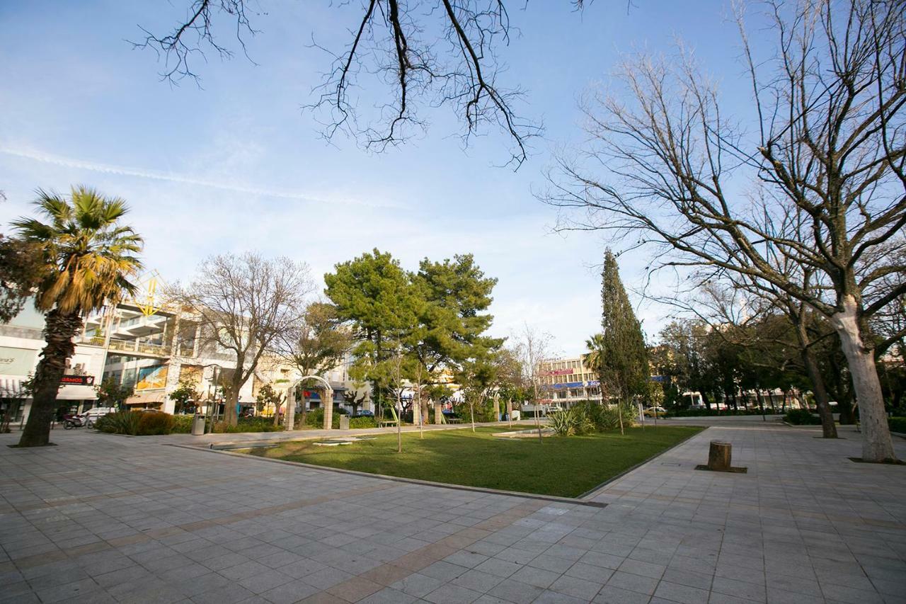 Spacious Apartment Next To Metro - Marousi Athens Exterior photo